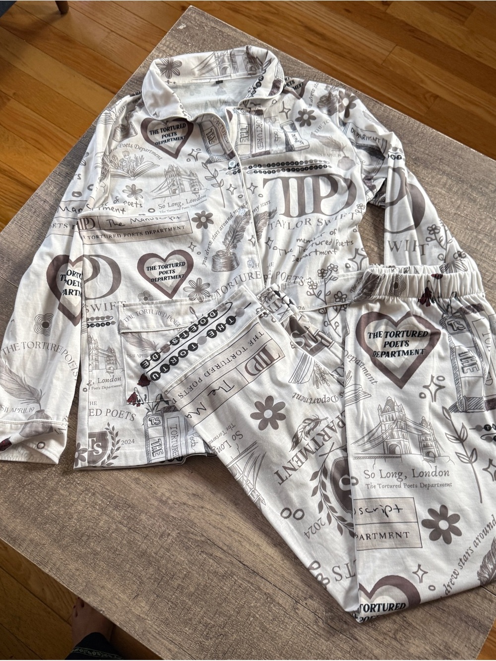 Taylor Swift Tortured Poets Department pajamas. Like new condition. Medium.
